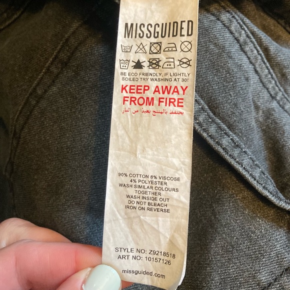 Missguided Riot High Rise Mom Jean - Picture 4 of 4